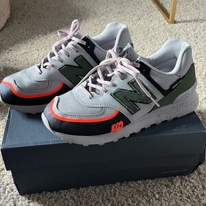 New Balance | Grey and Green | Women’s 8.5 EU40 Men's 7. Like new. With box.